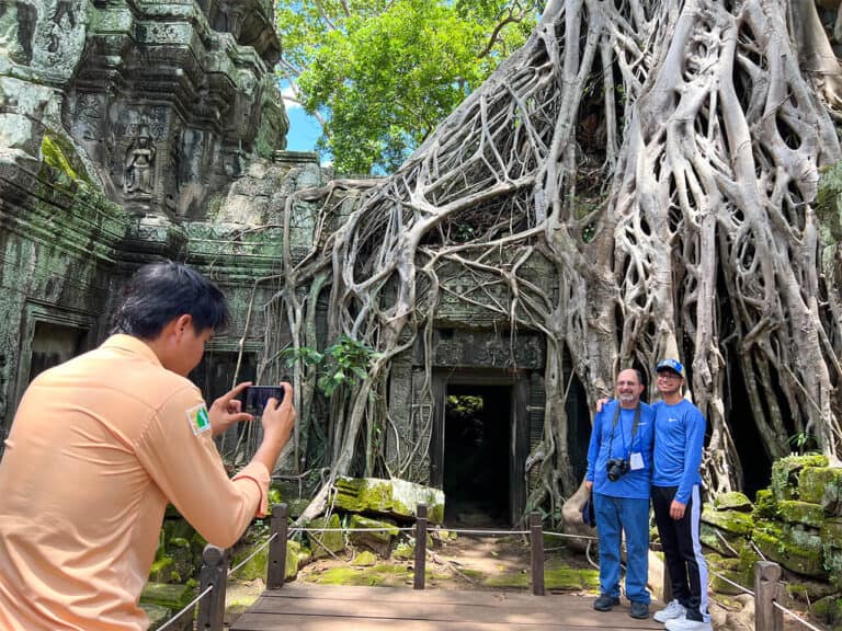 Angkor Wat Small-Group Sunrise Tour _ Breakfast(7)